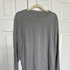 Lululemon loose long sleeve size 12